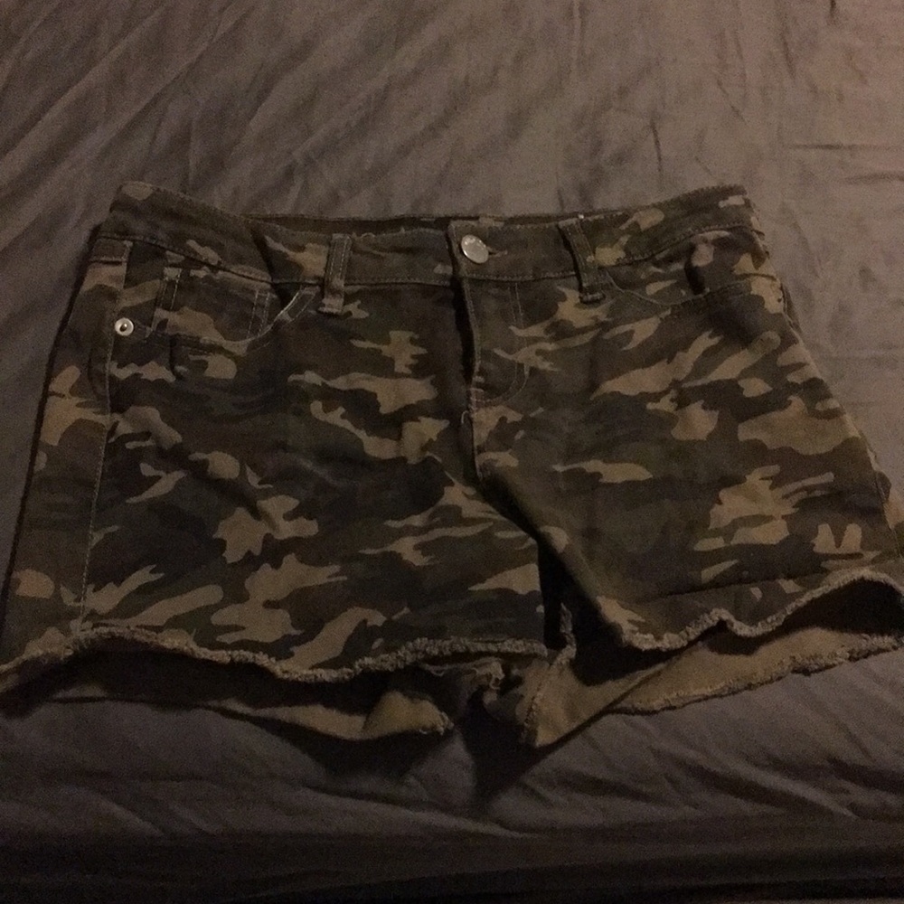 Camo jean shorts